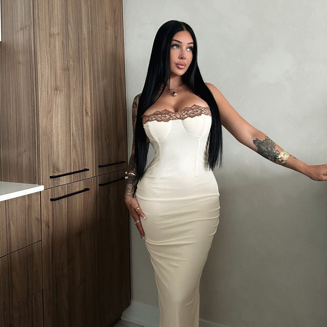 Sexy Spitzenkleid mit Trägern – Weiß mit Kontrastdetails & figurbetontem Schnitt - Lirome